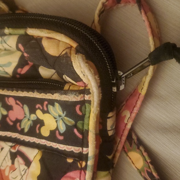 VERA Bradley Disney Mickey Mouse Crossbody Bag - Picture 6 of 8
